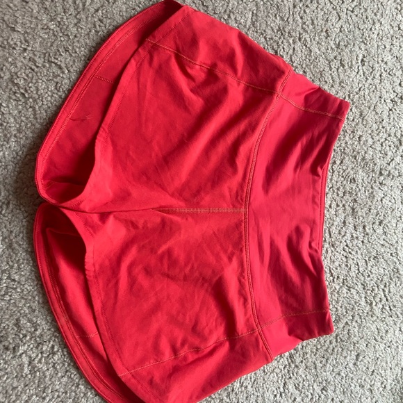 Lululemon speed up short, high rise 2.5 - Picture 2 of 3